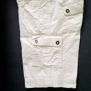 Roxy White Shorts. Size 3